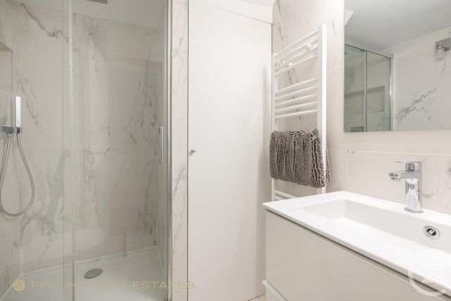 Appartement Studio à vendre - 1 pièce - 26.0 m2 - PARIS - 75006 - ILE-DE-FRANCE - Century 21 Odéon Saint-Sulpice