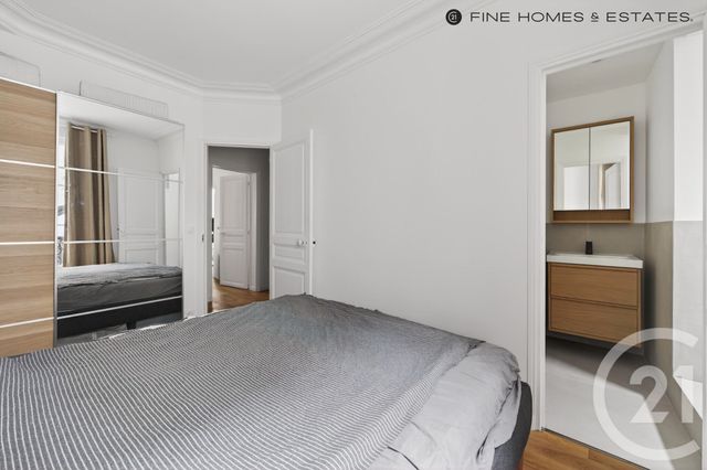 Appartement T3 à vendre - 3 pièces - 47.0 m2 - PARIS - 75007 - ILE-DE-FRANCE - Century 21 Odéon Saint-Sulpice