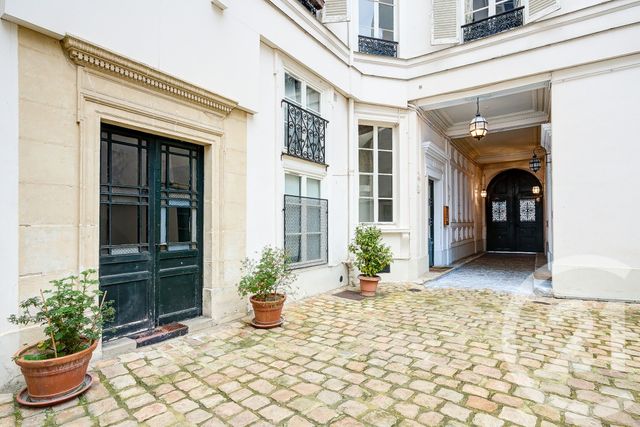 Chambre à vendre - 1 pièce - 6.0 m2 - PARIS - 75007 - ILE-DE-FRANCE - Century 21 Odéon Saint-Sulpice