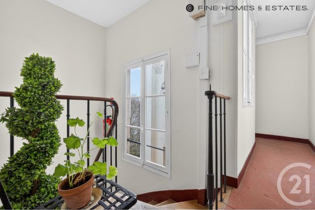 Appartement Studio à vendre - 1 pièce - 24.0 m2 - PARIS - 75006 - ILE-DE-FRANCE - Century 21 Odéon Saint-Sulpice