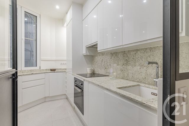 Appartement T2 à vendre - 2 pièces - 44.1 m2 - PARIS - 75002 - ILE-DE-FRANCE - Century 21 Odéon Saint-Sulpice