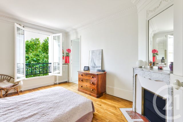 Appartement à vendre - 4 pièces - 91.0 m2 - MONTROUGE - 92 - ILE-DE-FRANCE - Century 21 Odéon Saint-Sulpice
