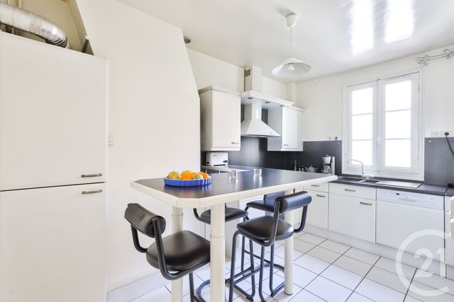 Appartement à vendre - 4 pièces - 91.0 m2 - MONTROUGE - 92 - ILE-DE-FRANCE - Century 21 Odéon Saint-Sulpice
