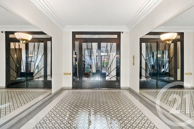 Appartement T3 à vendre - 3 pièces - 61.0 m2 - PARIS - 75015 - ILE-DE-FRANCE - Century 21 Odéon Saint-Sulpice