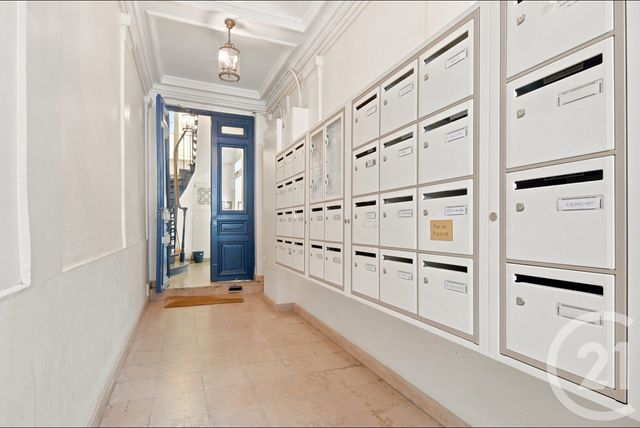 Appartement Studio à vendre - 1 pièce - 14.0 m2 - PARIS - 75006 - ILE-DE-FRANCE - Century 21 Odéon Saint-Sulpice