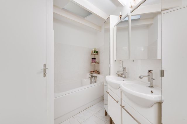 Appartement T4 à vendre - 4 pièces - 78.0 m2 - PARIS - 75005 - ILE-DE-FRANCE - Century 21 Odéon Saint-Sulpice