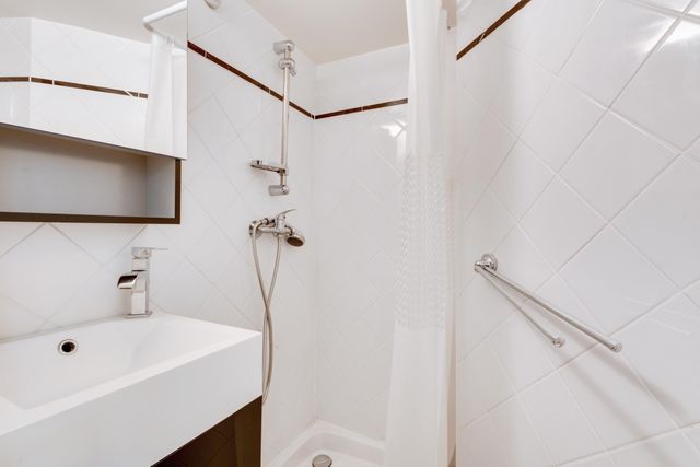 Appartement T4 à vendre - 4 pièces - 78.0 m2 - PARIS - 75005 - ILE-DE-FRANCE - Century 21 Odéon Saint-Sulpice