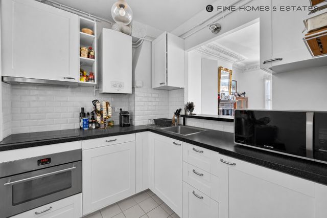 Appartement T3 à vendre - 3 pièces - 61.0 m2 - PARIS - 75006 - ILE-DE-FRANCE - Century 21 Odéon Saint-Sulpice
