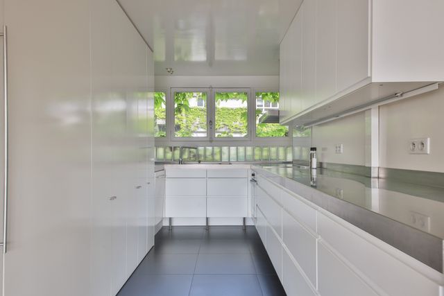 Afficher la photo en grand Appartement F4 à vendre - 3 pièces - 85.0 m2 - PARIS - 75007 - ILE-DE-FRANCE - Century 21 Odéon Saint-Sulpice