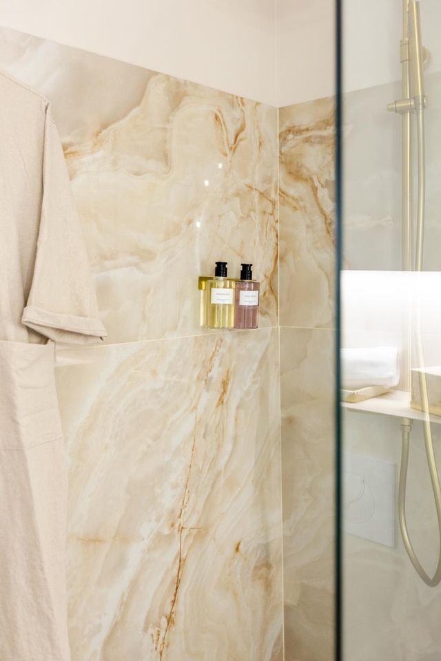 Afficher la photo en grand Appartement Studio à vendre - 1 pièce - 24.56 m2 - PARIS - 75006 - ILE-DE-FRANCE - Century 21 Odéon Saint-Sulpice