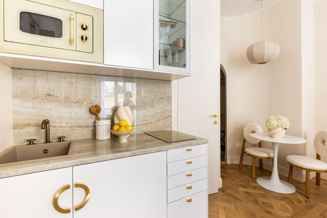 Afficher la photo en grand Appartement Studio à vendre - 1 pièce - 24.56 m2 - PARIS - 75006 - ILE-DE-FRANCE - Century 21 Odéon Saint-Sulpice