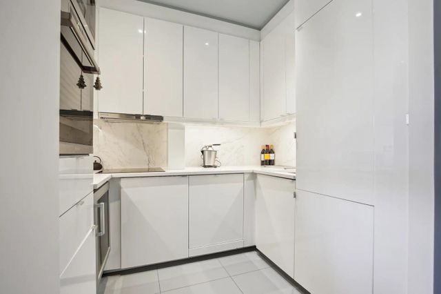 Appartement F4 à vendre - 5 pièces - 100.55 m2 - PARIS - 75016 - ILE-DE-FRANCE - Century 21 Odéon Saint-Sulpice