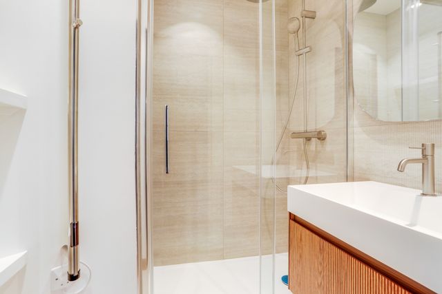 Appartement T3 à vendre - 3 pièces - 87.0 m2 - PARIS - 75006 - ILE-DE-FRANCE - Century 21 Odéon Saint-Sulpice