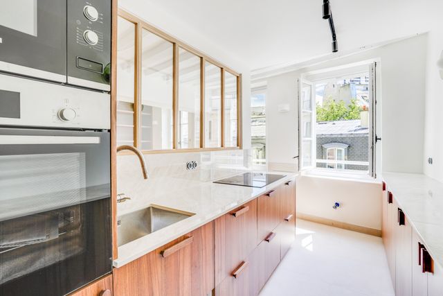 Appartement T3 à vendre - 3 pièces - 87.0 m2 - PARIS - 75006 - ILE-DE-FRANCE - Century 21 Odéon Saint-Sulpice