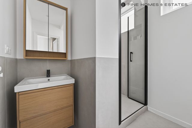 Appartement T3 à vendre - 3 pièces - 47.0 m2 - PARIS - 75007 - ILE-DE-FRANCE - Century 21 Odéon Saint-Sulpice