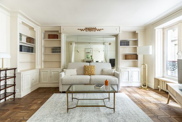 Afficher la photo en grand Appartement F2 à louer - 2 pièces - 69.2 m2 - PARIS - 75006 - ILE-DE-FRANCE - Century 21 Odéon Saint-Sulpice