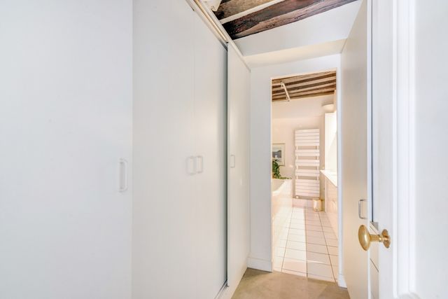 Afficher la photo en grand Appartement F2 à louer - 2 pièces - 58.68 m2 - PARIS - 75006 - ILE-DE-FRANCE - Century 21 Odéon Saint-Sulpice