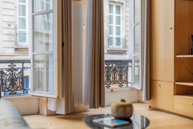 Appartement Studio à vendre - 1 pièce - 31.03 m2 - PARIS - 75006 - ILE-DE-FRANCE - Century 21 Odéon Saint-Sulpice