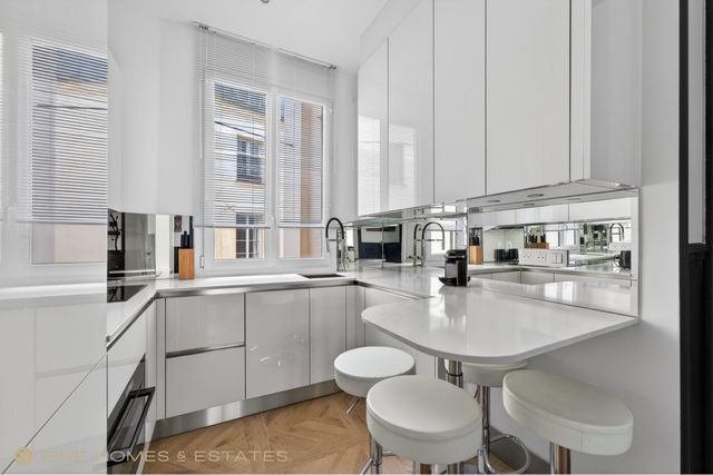 Appartement T4 à vendre - 4 pièces - 82.0 m2 - PARIS - 75006 - ILE-DE-FRANCE - Century 21 Odéon Saint-Sulpice