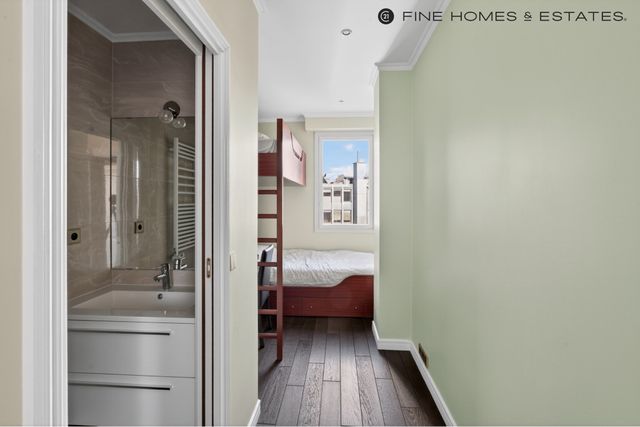 Appartement F6 à vendre - 6 pièces - 141.0 m2 - PARIS - 75008 - ILE-DE-FRANCE - Century 21 Odéon Saint-Sulpice