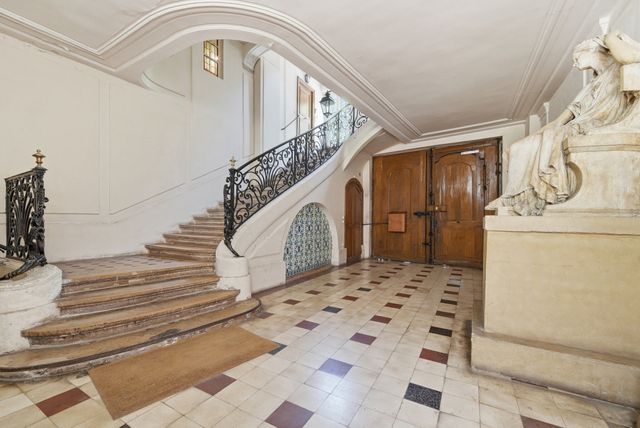 Appartement T5 à vendre - 5 pièces - 93.81 m2 - PARIS - 75006 - ILE-DE-FRANCE - Century 21 Odéon Saint-Sulpice