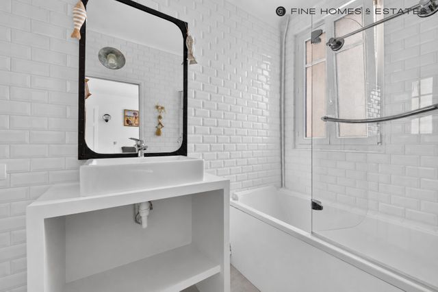 Appartement T5 à vendre - 5 pièces - 113.69 m2 - PARIS - 75016 - ILE-DE-FRANCE - Century 21 Odéon Saint-Sulpice