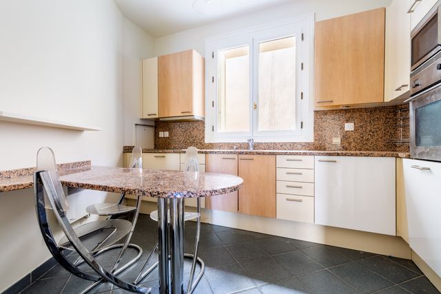 Appartement F2 bis à louer - 2 pièces - 66.33 m2 - PARIS - 75006 - ILE-DE-FRANCE - Century 21 Odéon Saint-Sulpice