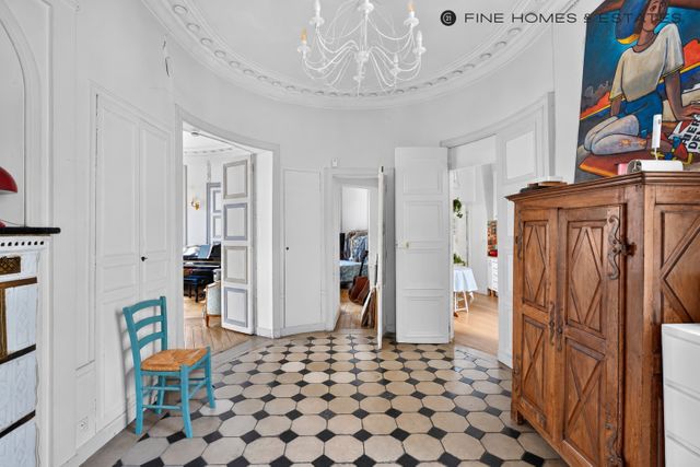Appartement T5 à vendre - 5 pièces - 101.0 m2 - PARIS - 75006 - ILE-DE-FRANCE - Century 21 Odéon Saint-Sulpice