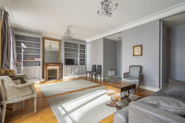 Appartement T2 à vendre - 3 pièces - 57.0 m2 - PARIS - 75007 - ILE-DE-FRANCE - Century 21 Odéon Saint-Sulpice